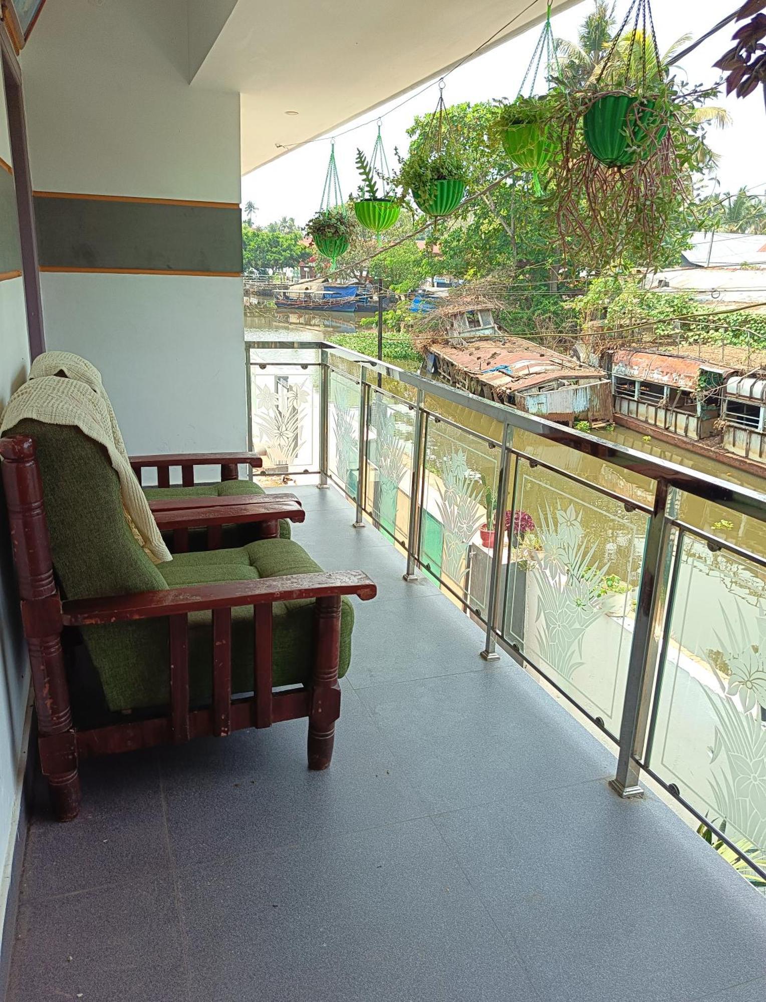 Paddy N Canal Homestay Alappuzha Экстерьер фото